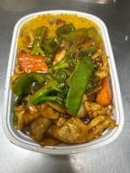 Best C12. Chicken with Garlic Sauce (Combo Plate) in Florence, SC